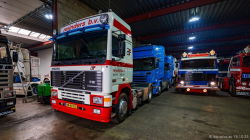 20251019-Tom-Holding-00456